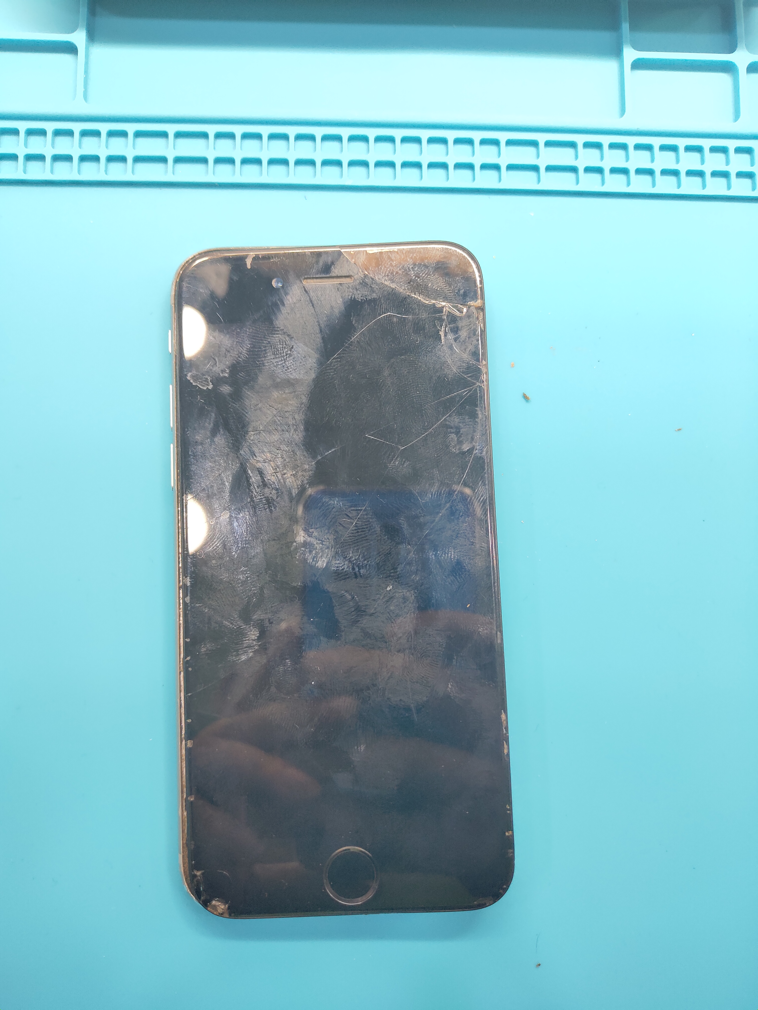 苹果6碎屏维修多少钱,碎了屏的苹果6