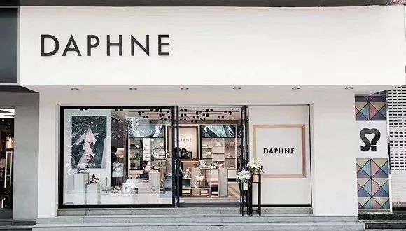 百丽改装逆风翻盘,鞋王百丽逆风翻盘视频