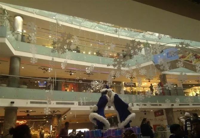 我的印度女同学说：你们中国女生真幸福