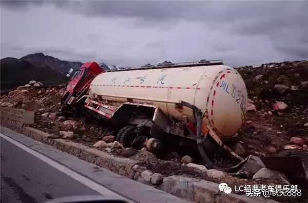 老捷达越野征服草原,老款捷达跑川西