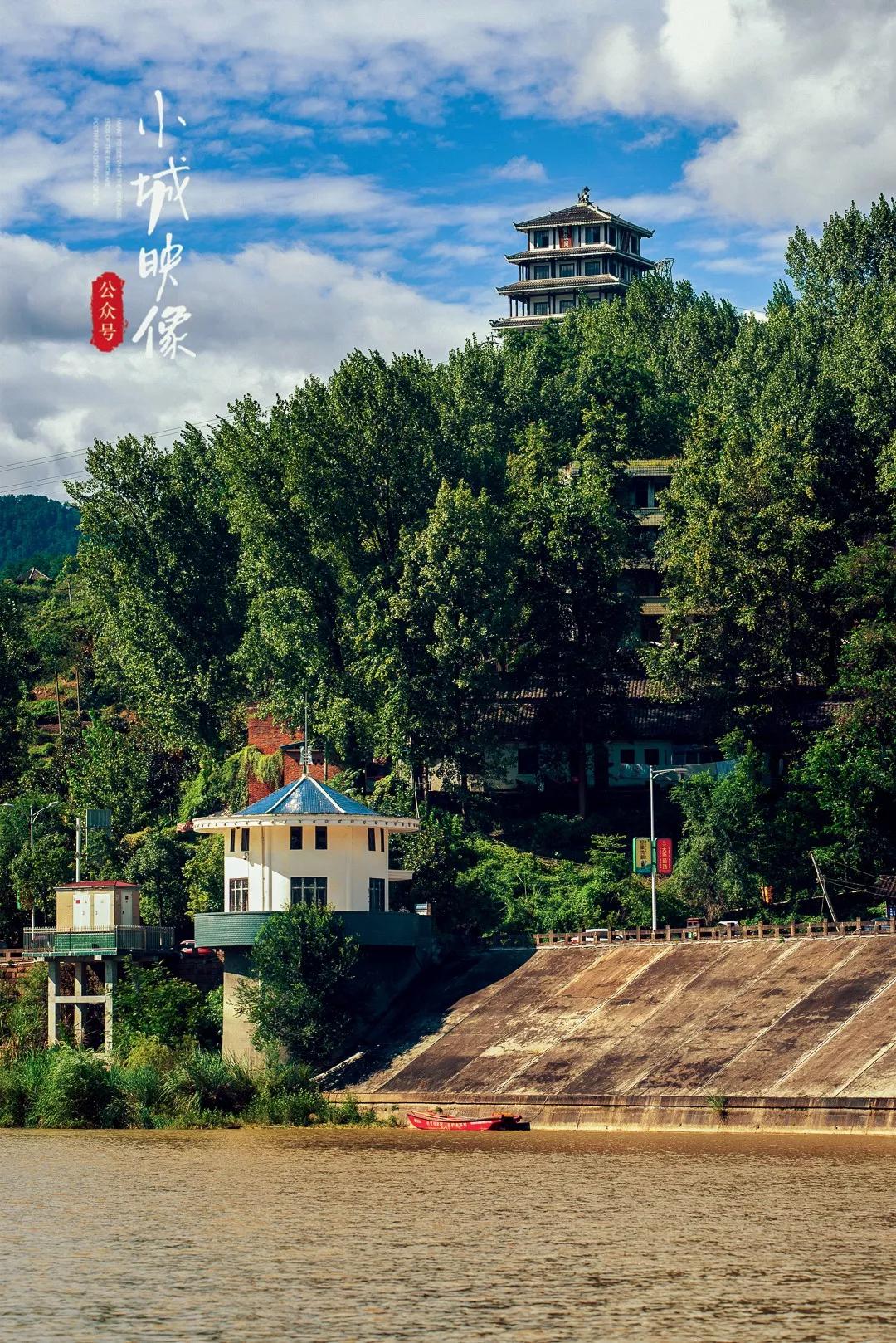 剑阁哪些地方历史悠久,剑阁县的简介