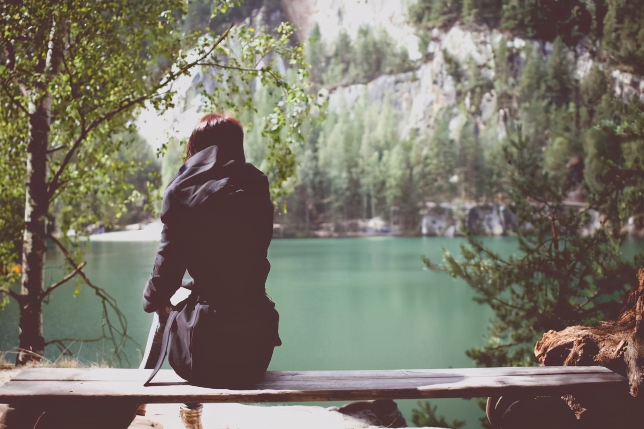 怀孕九个月要生了羊水破了,怀孕九个月要生了难产