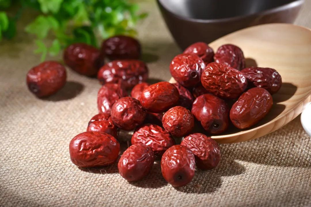 冬季养生喝什么茶,冬季补肾喝什么茶好