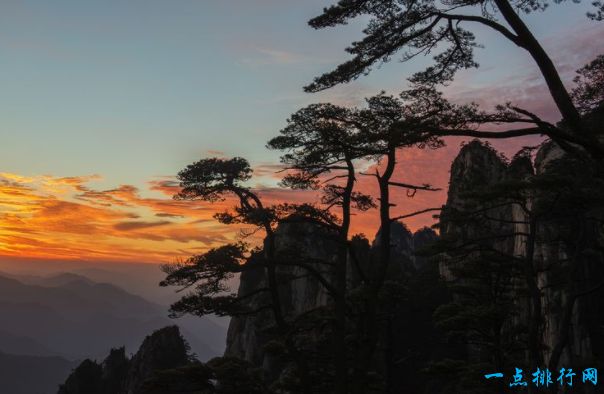 中国最美的10大名山,中国最美的地方十大景点