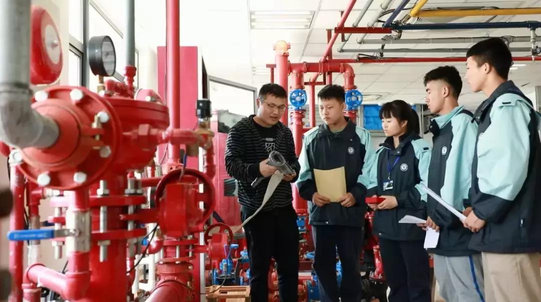 南京中华中等专业学校中考录取线,南京中华职业中等专业学校