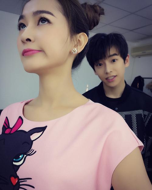 褰槺鐣呰皥鑷繁鐨勭悊鎯冲瀷濂冲弸,鐢风敓鐖变笂姣旇嚜宸卞ぇ鐨勫コ鐢熷江鏄辩晠