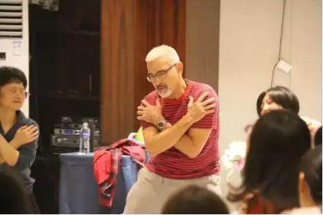 Zvika派索Pesso戏剧舞动￨国际舞动大师带你进行一场时光机的旅程