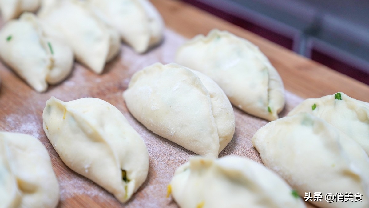 水煎包如何做底部酥脆,水煎包底部怎么做金黄酥脆