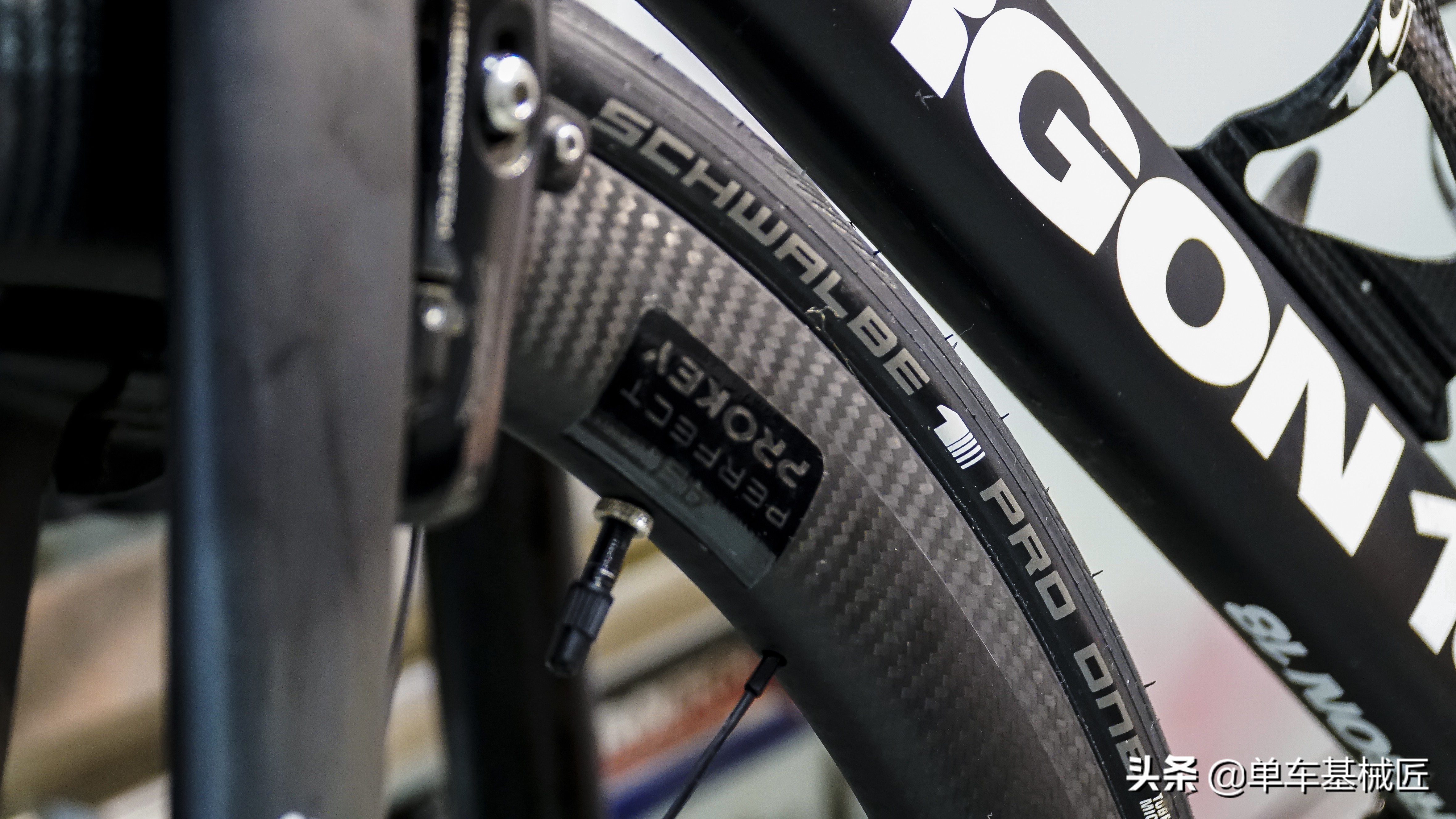 「单车基械匠」SchwalbeProone，丝滑的路感确实不是盖的