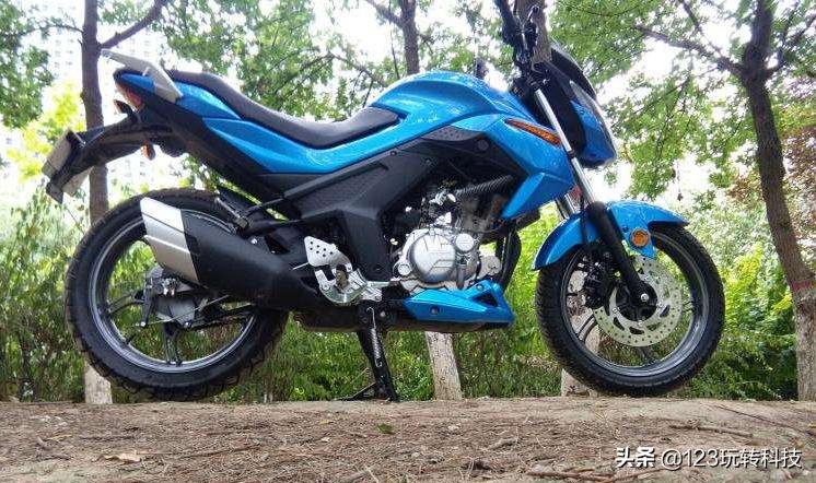 进口雅马哈fz8800街车,入门街车看着大气