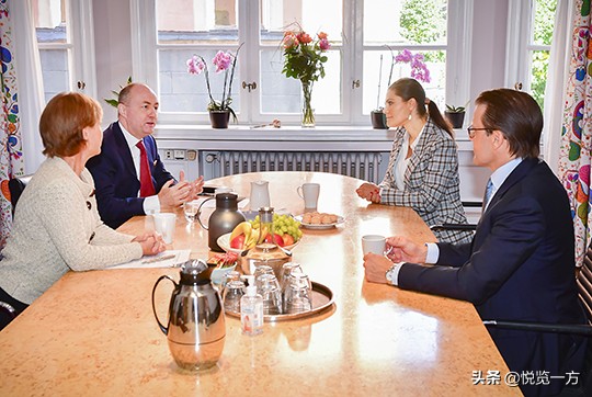 从私人健身教练到瑞典王储夫丹尼尔“凤凰男”的成功转型