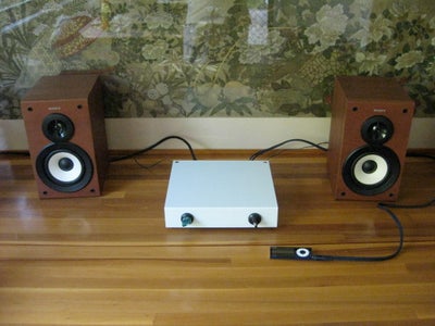 为书房DIY一台简易功放,机箱采用铝塑板自己制作,简约又好声