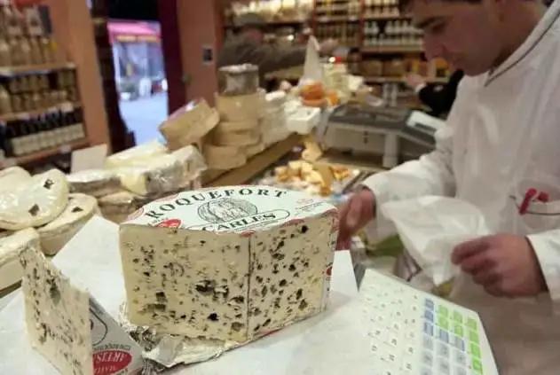 草莓饺子黑暗料理,乌冬面和彩虹饺子