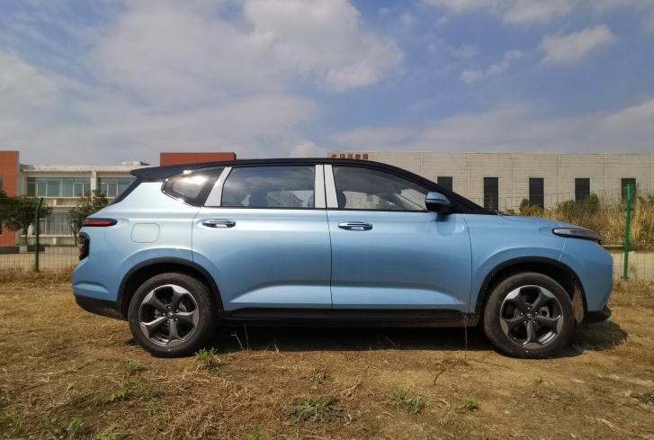 为二孩家庭打造的家用车，魔术座椅6、7座任选，8万多能买