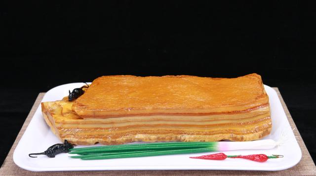 *江阳**肉石——龙园赏石盛宴的一道“特色菜”