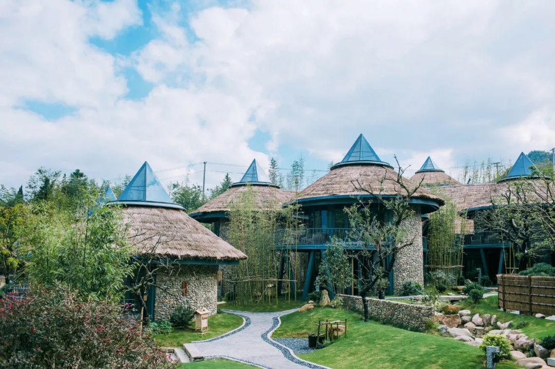 巴厘岛绿野仙踪,巴厘岛住进星空顶梦幻蘑菇屋