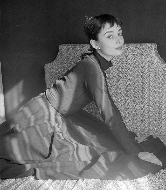 纪梵希爱赫本一辈子终身未娶,纪梵希真的爱赫本吗