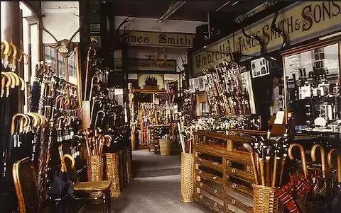 一把雨伞就要10万元,一把雨伞几十万值得看吗