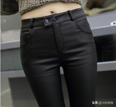 小个子女士配大衣穿的鞋子,矮个子女生大衣怎么搭配鞋子