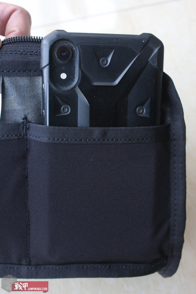 胸中有丘壑心中有乾坤,胸中有丘壑腹里有乾坤