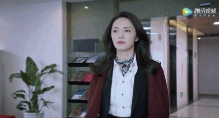 《都挺好》里，苏明玉至少穿得“都挺好”！