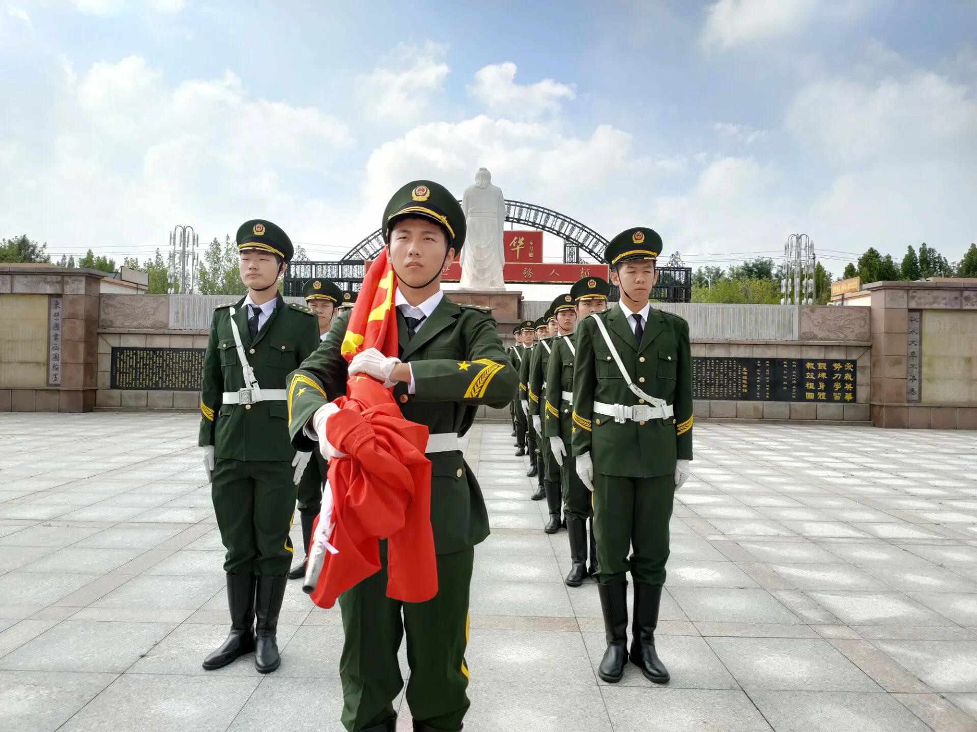 青春逢盛世奋斗正当时班会,青春逐梦正当时开学典礼