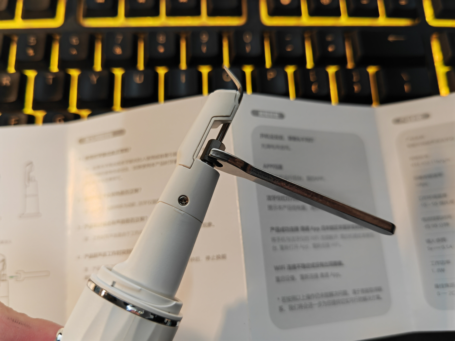 素诺智能可视超声波洁牙仪测评：不止洁牙，还能发现隐藏的牙病