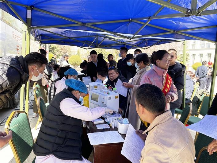 市卫计局组织无偿献血,拉萨爱心献血