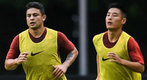 艾克森第一个归化,艾克森中国归化第一人