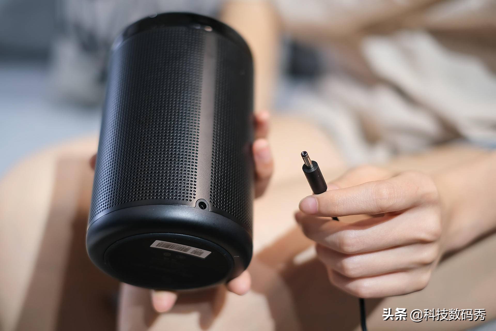 小度大金刚音箱评测,金属蓝牙音箱高音质