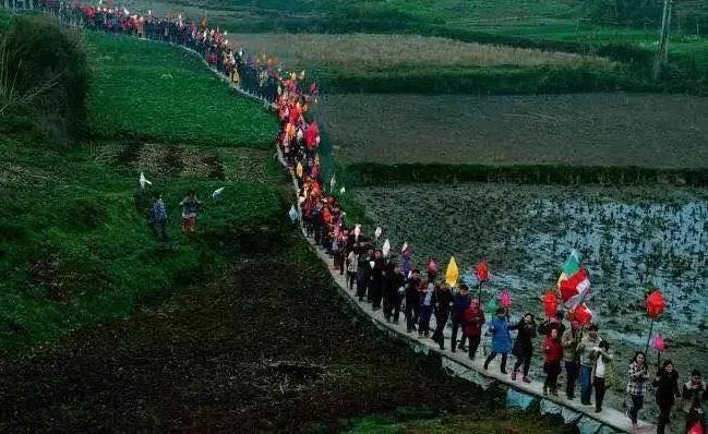 遂宁送龙虾,蓬溪送蛴蟆的由来