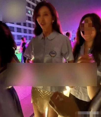 林志玲结婚现场跳热舞,林志玲婚礼穿着