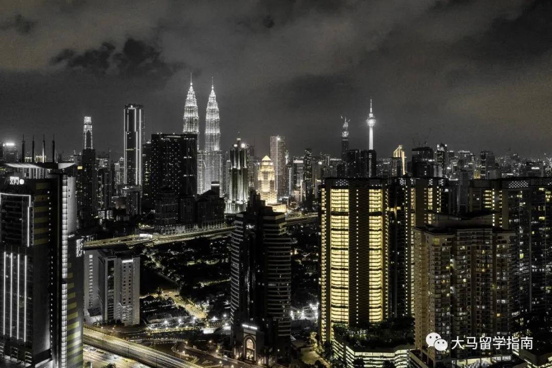 大马的小故事,大马的故事完整视频