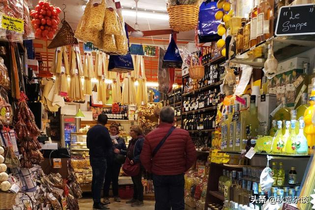 披萨的故乡，橄榄爱好者的喜悦之地，意大利那不勒斯的历史和美食