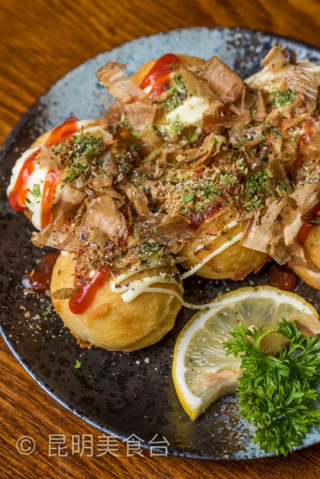 昆明必须知道的高端饭店,昆明市比较出名的饭店