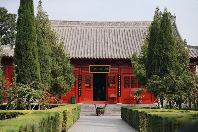 边旅行边赚钱,边旅游边挣钱的工作叫什么