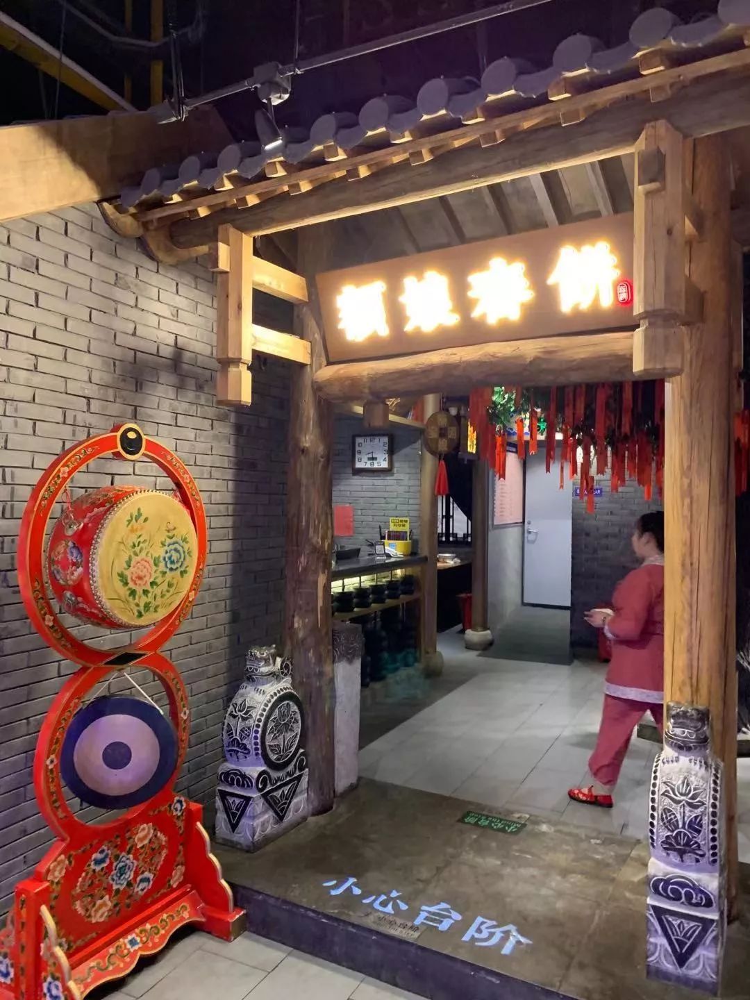 邯郸天鸿额娘春饼菜单,天鸿广场额娘春饼营业时间