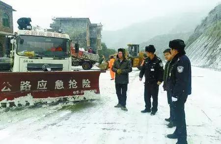 “我们多一分付出，群众就多一分平安”