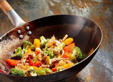 一起摆摊的地摊经济来了，摆地摊卖什么最赚钱？看完心里有数了