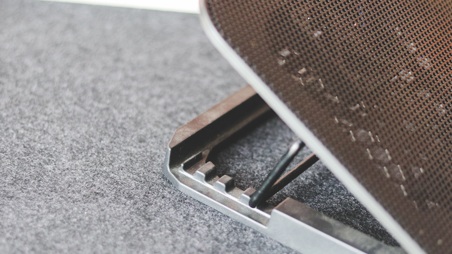 笔记本夏季怎么样散热,如何选择笔记本散热器