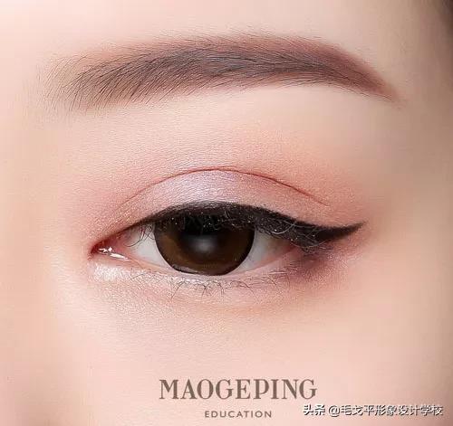 美妆眼妆教程眼睛这样画超好看,怎样画超干净的素颜卧蚕眼妆