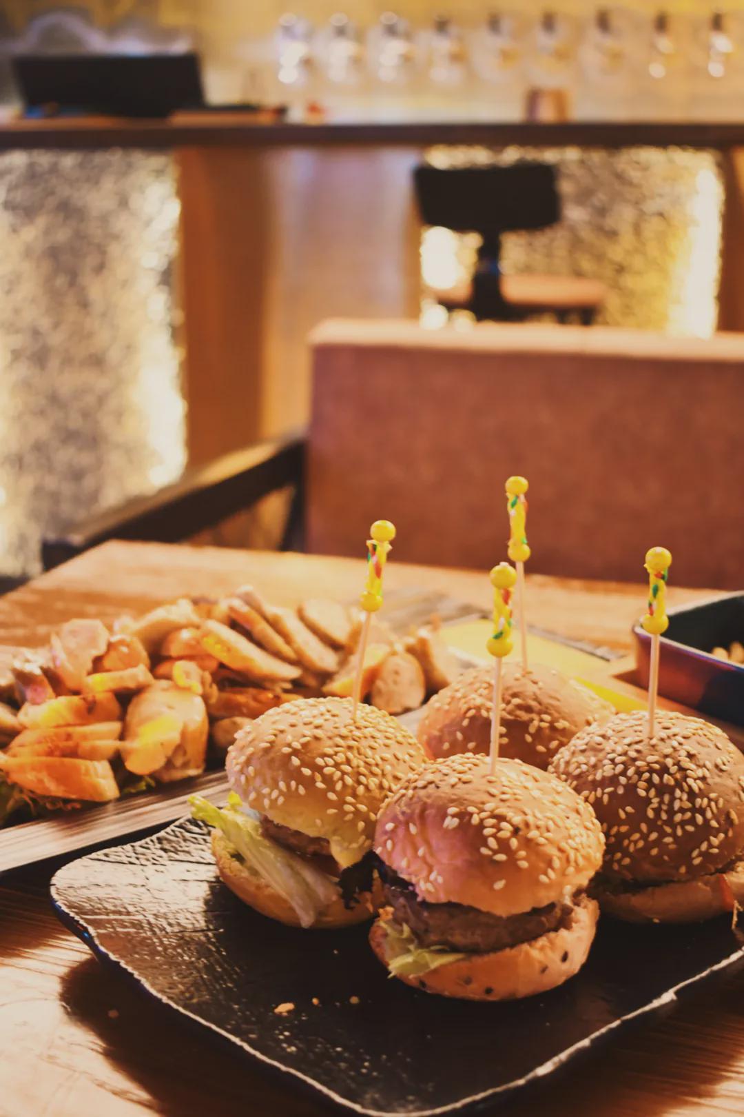 乌鲁木齐精酿,乌鲁木齐氛围感好的精酿