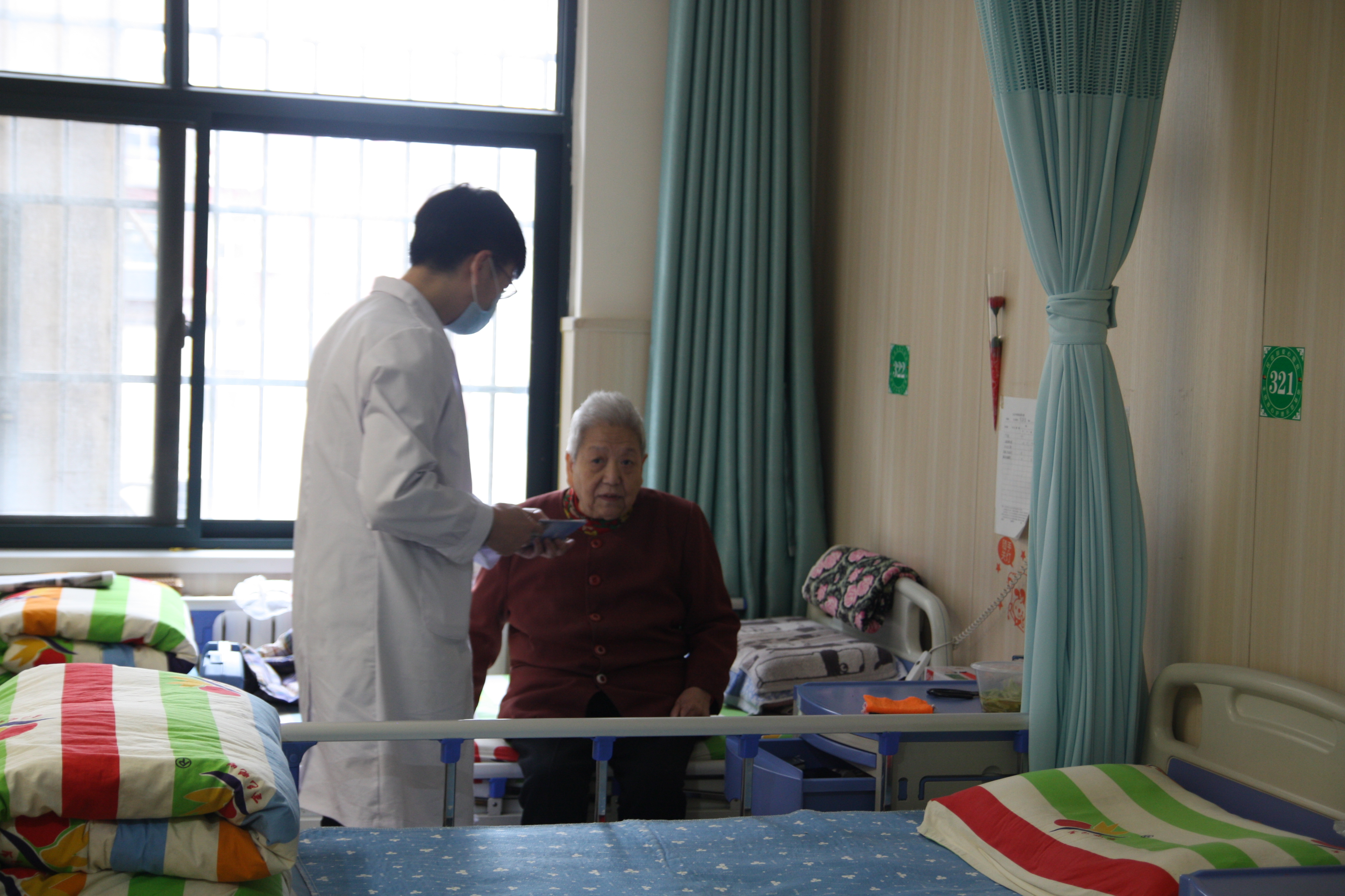 神奇的艾灸视频大全,艾灸治疗肺部疾病的特效方法