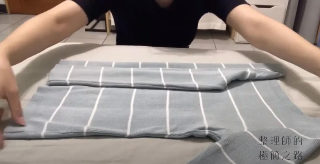 收纳师教你折衣服,折厚衣服的收纳方法