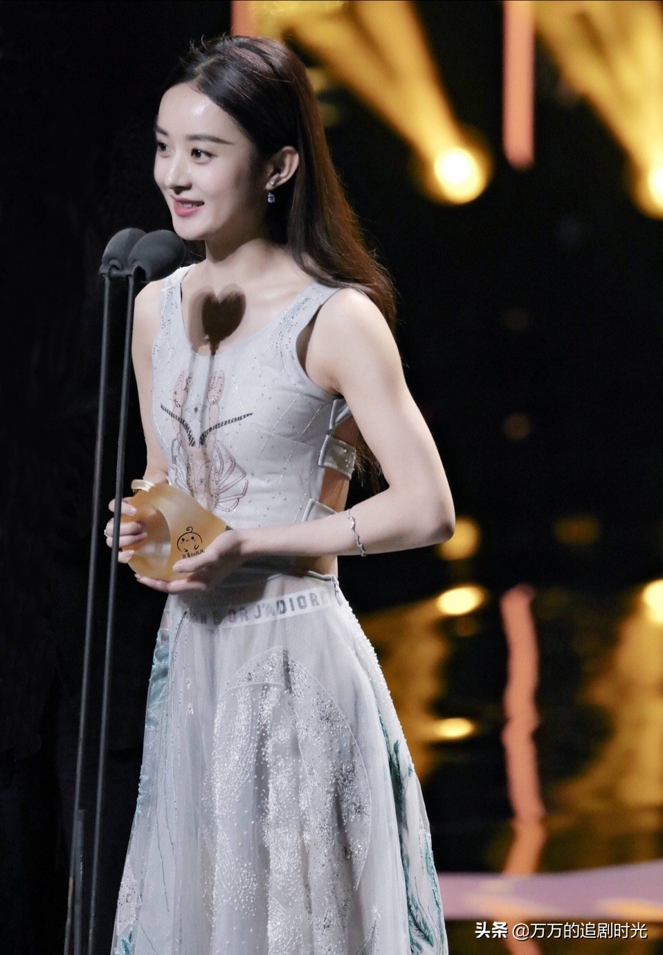 赵丽颖周翡状态,赵丽颖周翡最新背影