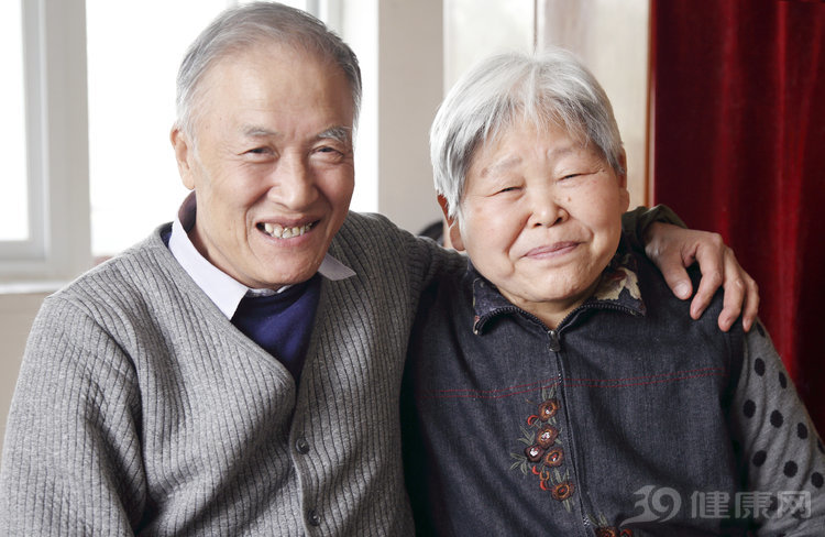 人到多少岁相貌会变化,人活到多少岁才算老