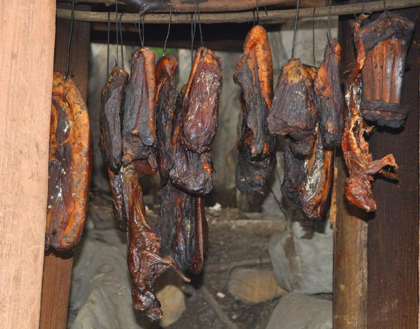 腊肉盐放多了可以缩短腌制时间,怎么样腌腊肉放的比较久