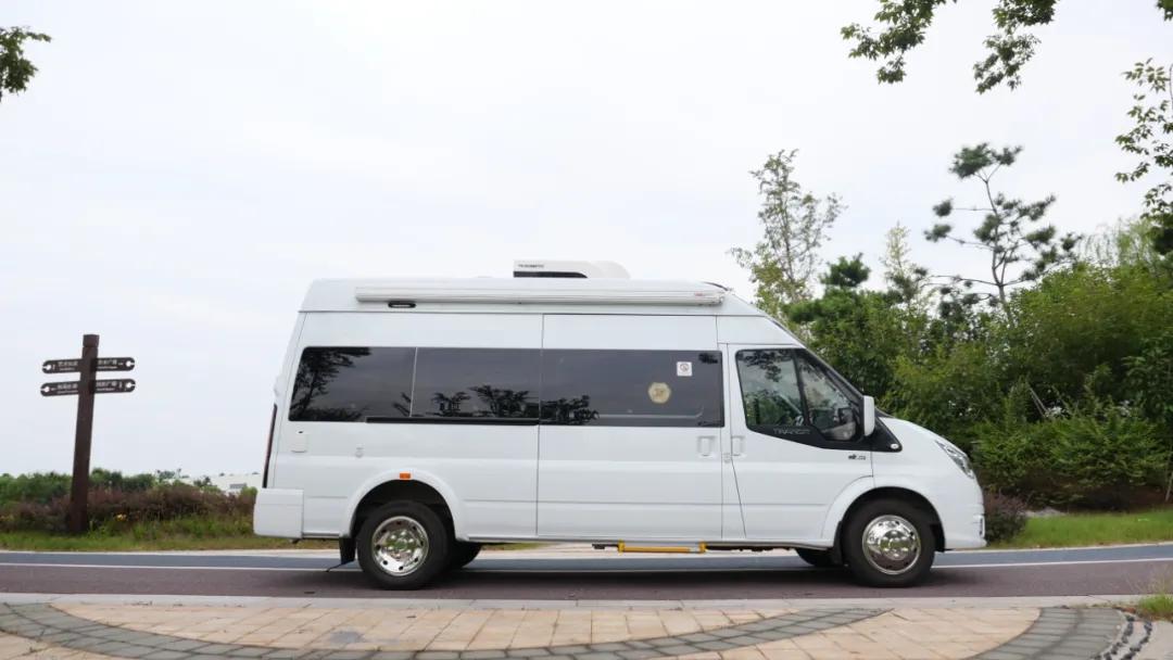 江铃福特全顺旅居车价格,江铃旅居车新世代全顺