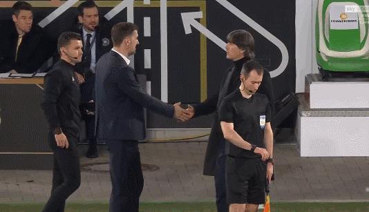 球场恶汉被罚打,球场上的恶汉