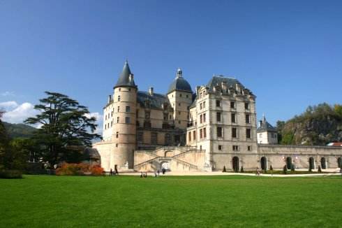 法国奢侈品专业就业怎么样,奢侈品专业薪水